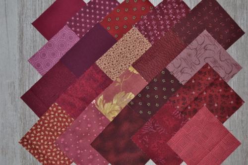 Lot de 20 Coupons de Tissus Patchwork Bordeaux