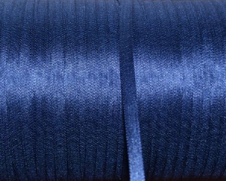 Ruban de soie 4 mm couleur BLEU MARINE